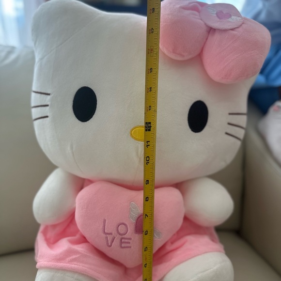 Hello Kitty plush - Picture 9 of 10